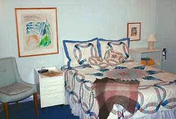 Alan Gardens Bed And Breakfast Toronto Canada